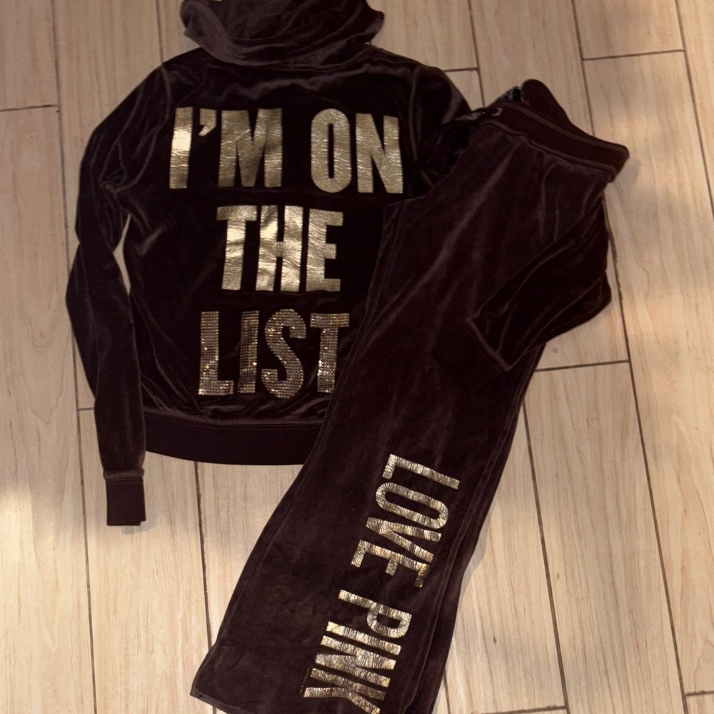 2009 RARE HTF BROWN VELOUR MATCHING Tracksuit with Gold Lettering AND BLING